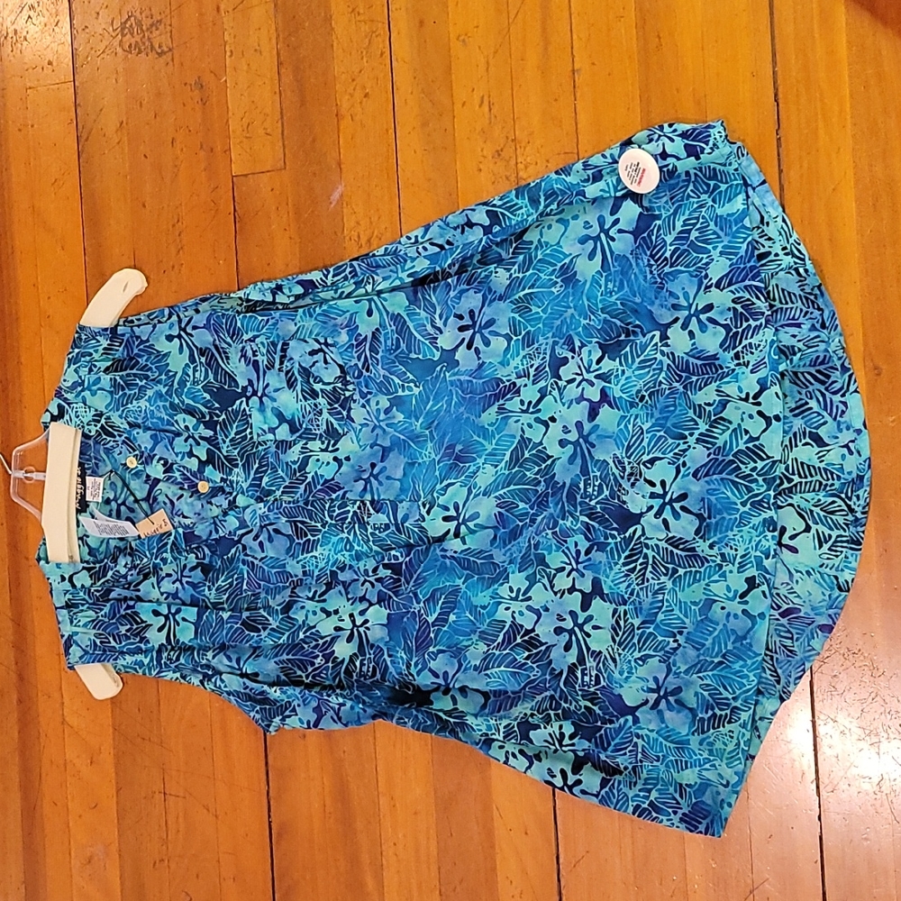 New never worn tank